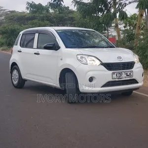 Toyota Passo 1.0 FWD 2017 White
