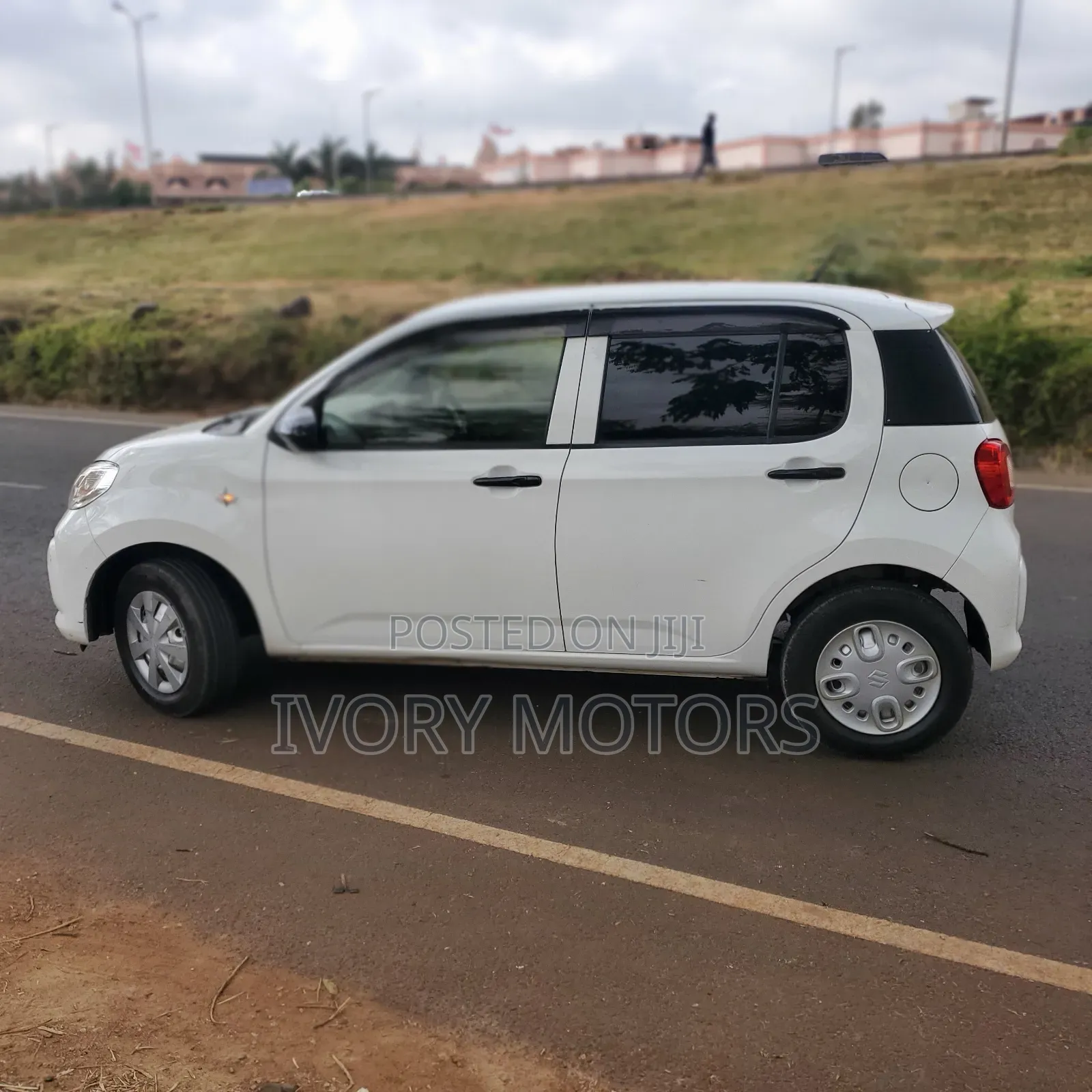 Toyota Passo 1.0 FWD 2017 White