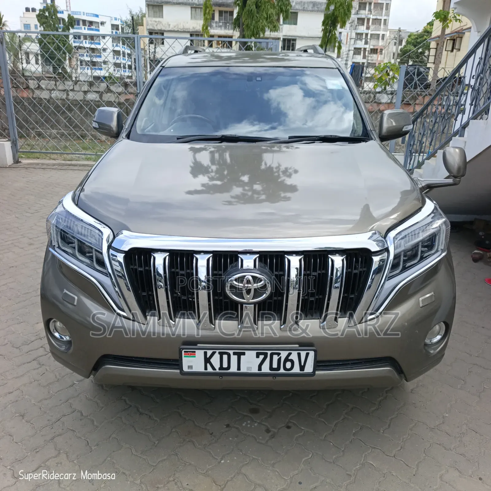 Toyota Land Cruiser Prado 3.0 D-4D (190 Hp) 7 seats 2015 Beige