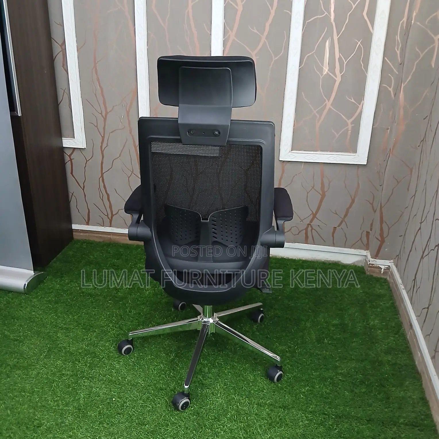 Adjustable Flip Arm Office Chair