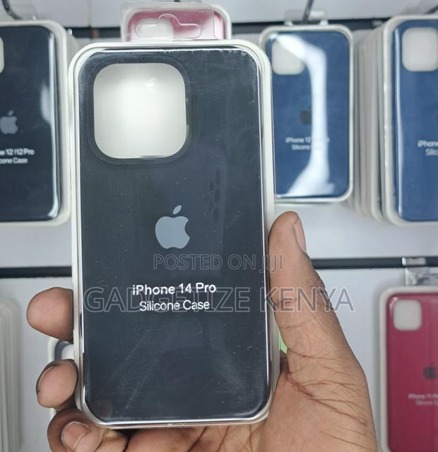 Thick Silicone Matte Back Case Cover for iPhone 14 Series - thumbnail 5