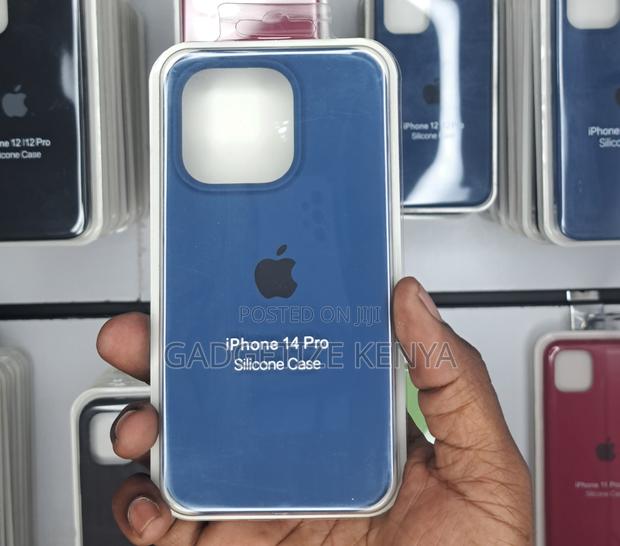 Thick Silicone Matte Back Case Cover for iPhone 14 Series - thumbnail 6