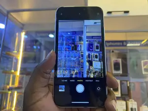 Apple iPhone XR 128 GB White