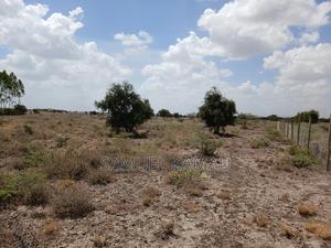 Kitengela, 2 Acres Near Ostrich Farm