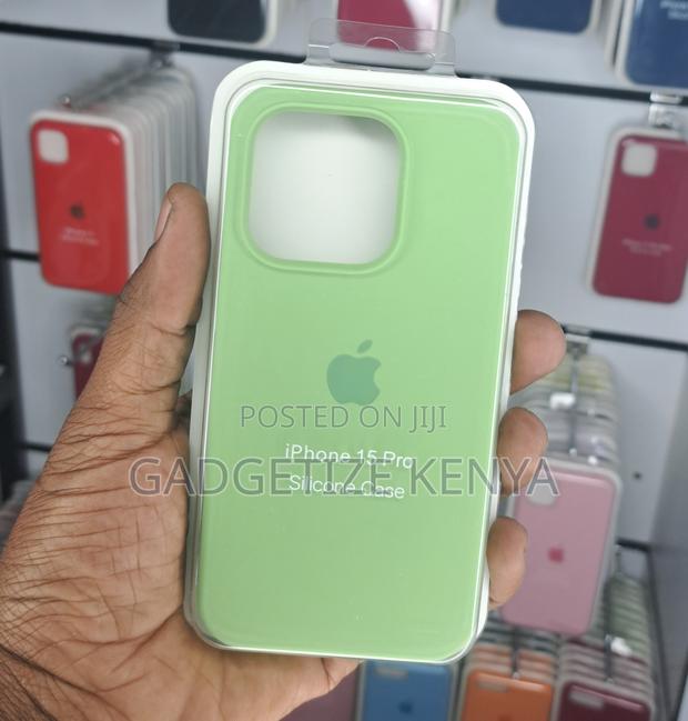 Thick Silicone Matte Back Case Cover for iPhone 15 Series - thumbnail 6