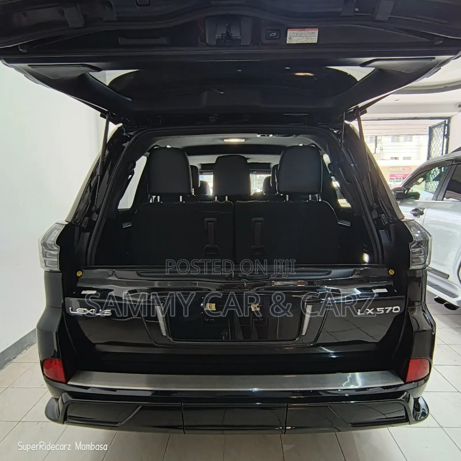 Lexus LX 570 AWD 2019 Black