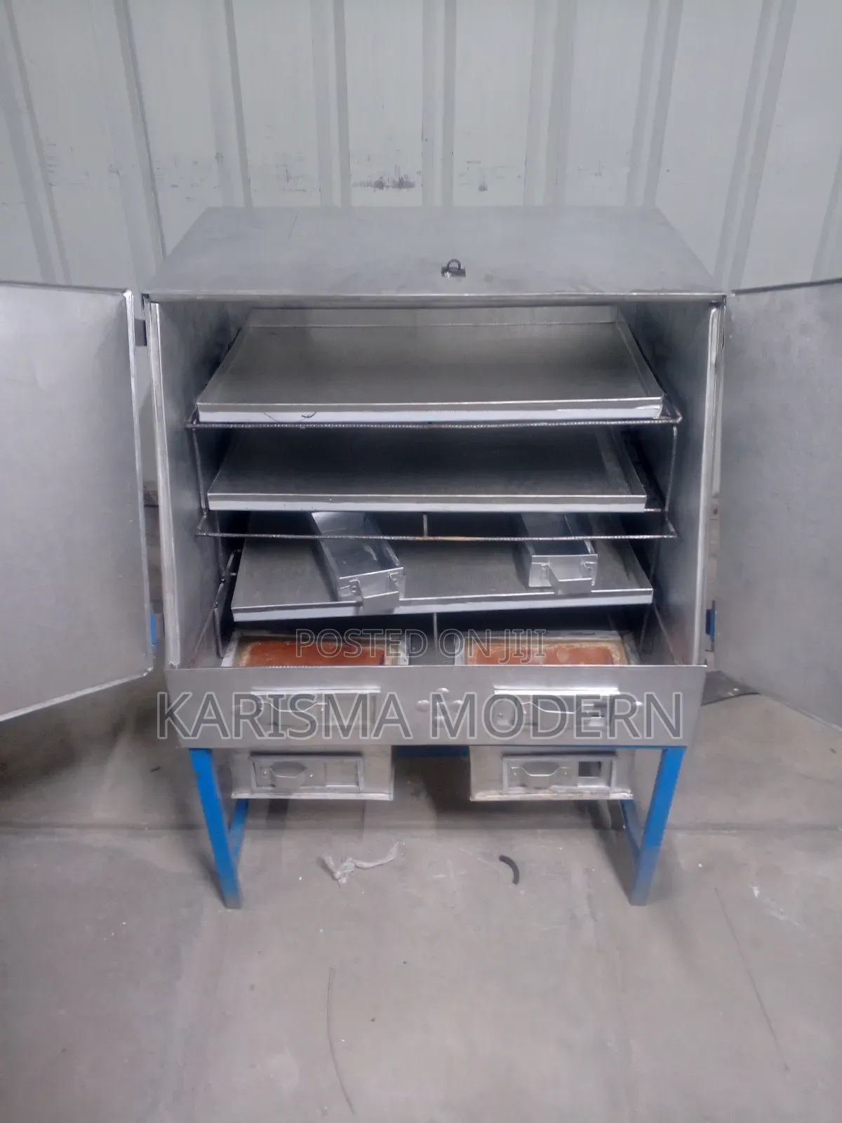 Oven Locally Made Size 28