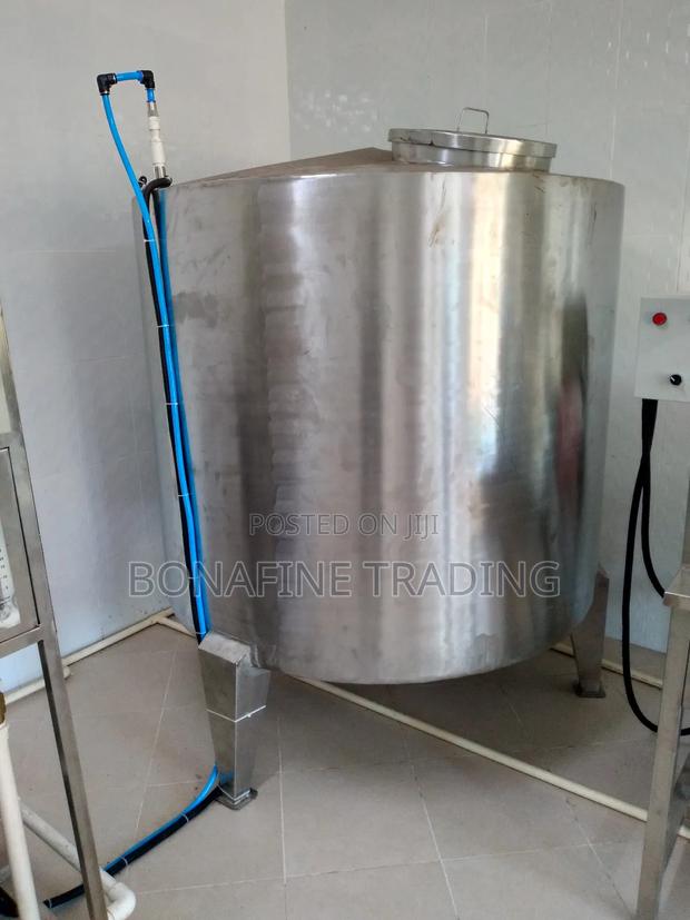 Storage Tank 2000litres - thumbnail 2