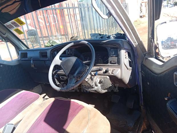 Nissan Caravan (Urvan) 1996 Grey - thumbnail 5