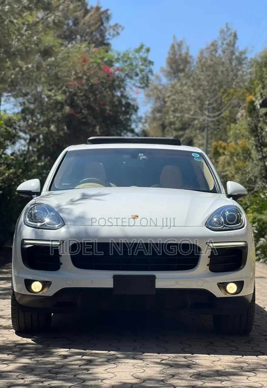 Porsche Cayenne Platinum Edition AWD 2018 White