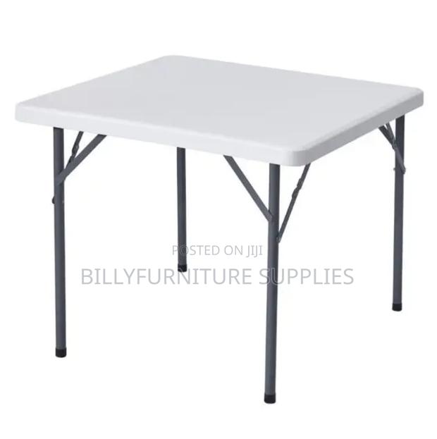 Foldable Table - thumbnail 2