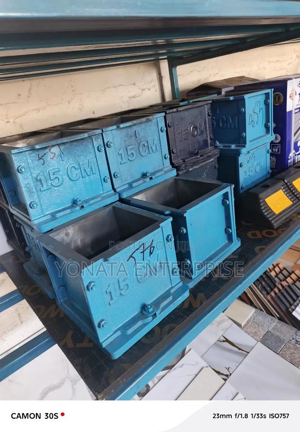 Concrete Test Mould (Cast Iron Concrete Testing Cube Moulds - main view