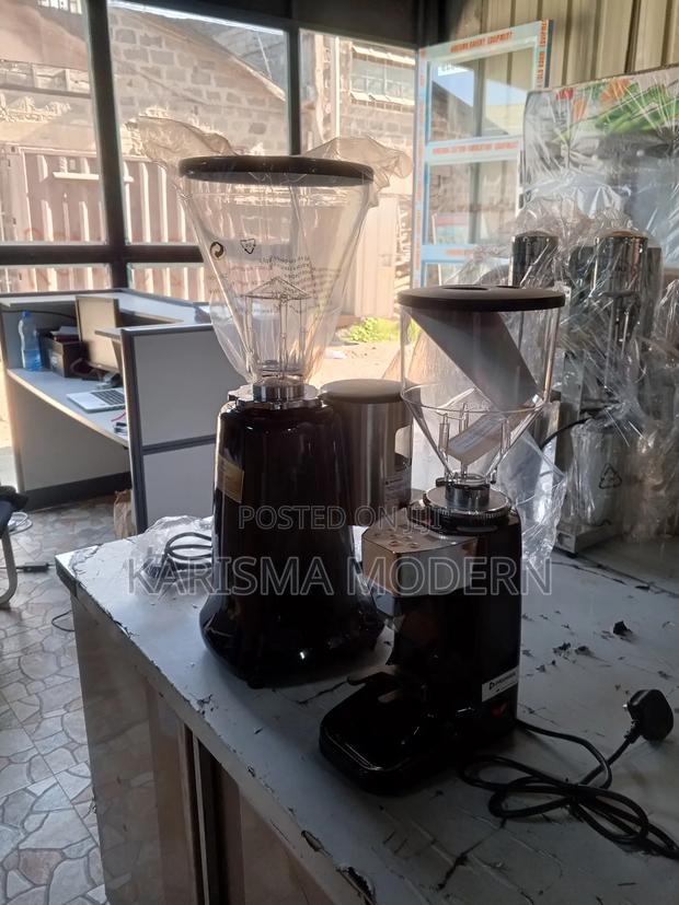 Portable Coffee Grinder - thumbnail 2