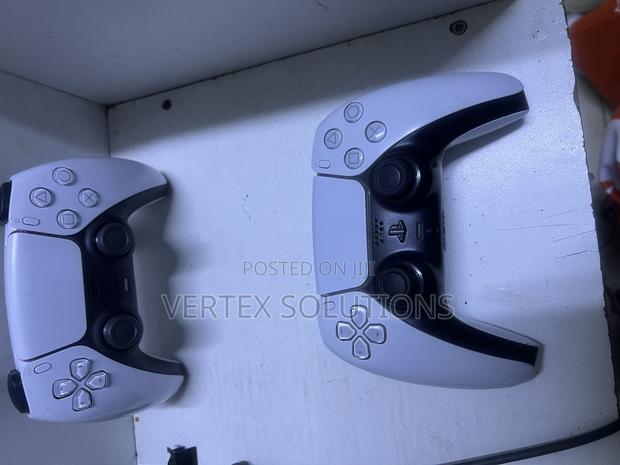 Play Station 5 Pad - main view