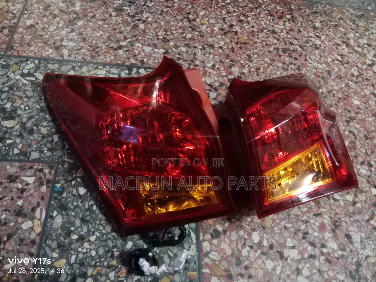 Auris 2012 Taillights Each
