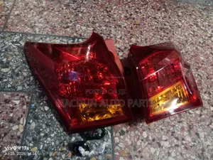 Auris 2012 Taillights Each