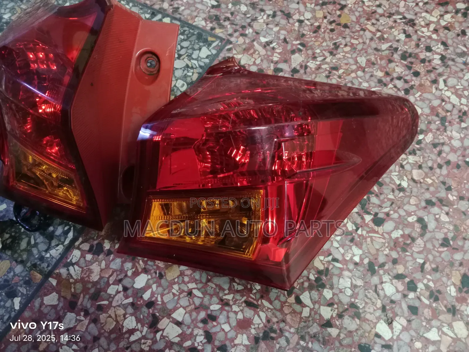 Auris 2012 Taillights Each