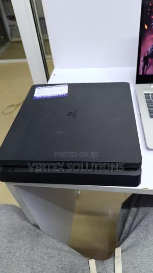 Ps 4 Slim. Chipped - thumbnail 2