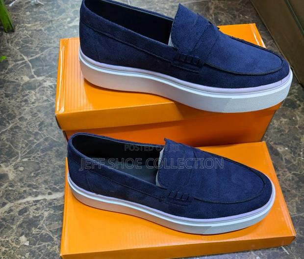 Mens Summer Walks - thumbnail 2