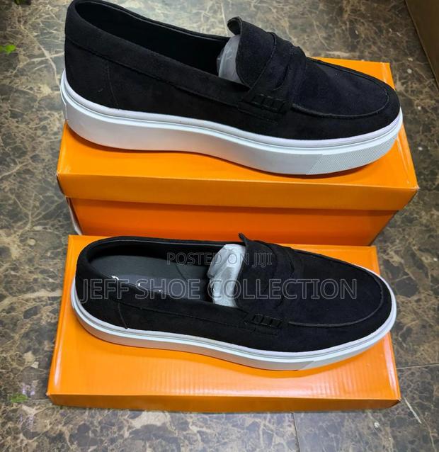 Mens Summer Walks - thumbnail 3