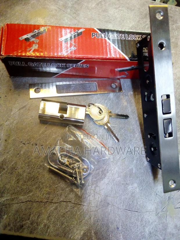 1868 Aluminium Double Hook Lock - main view