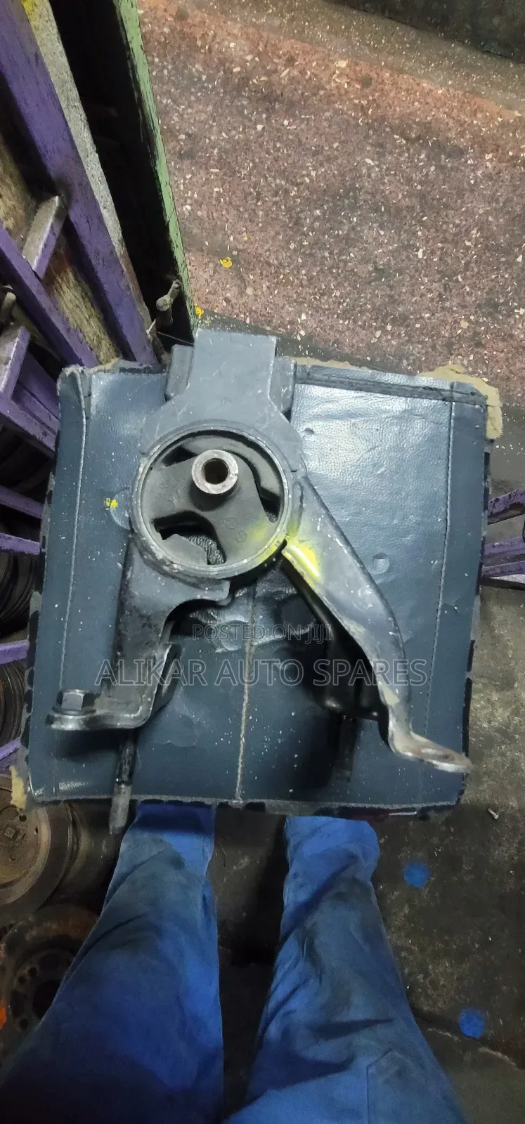 Toyota Voxy Gear Mounting