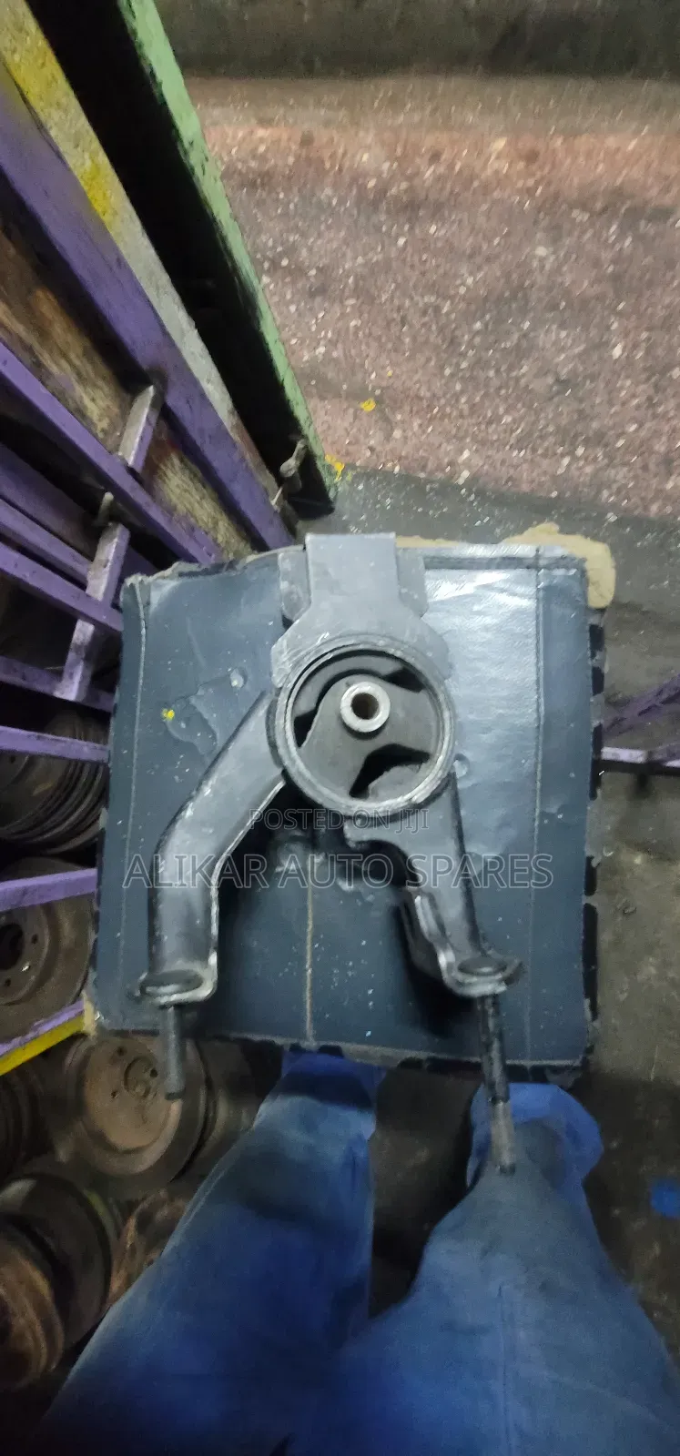 Toyota Voxy Gear Mounting