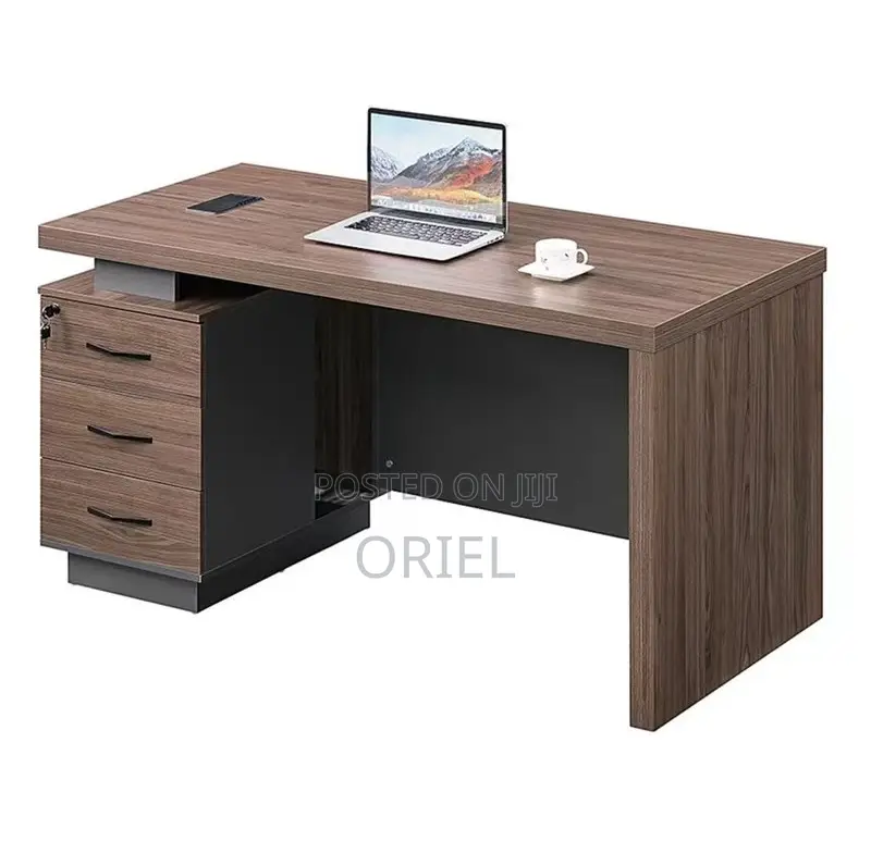 Office Desk : Executive Office Staff Desk