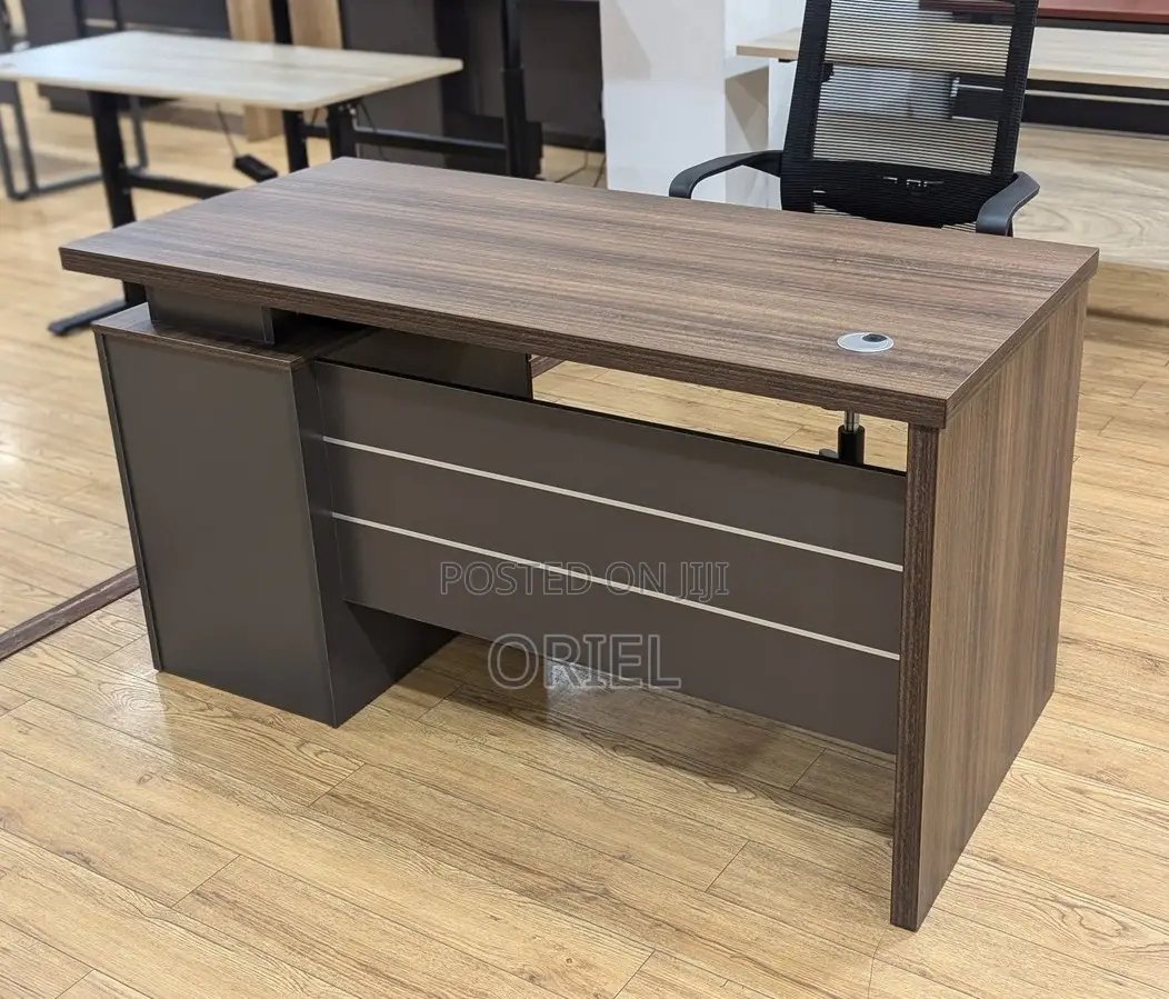 Office Desk : Executive Office Staff Desk