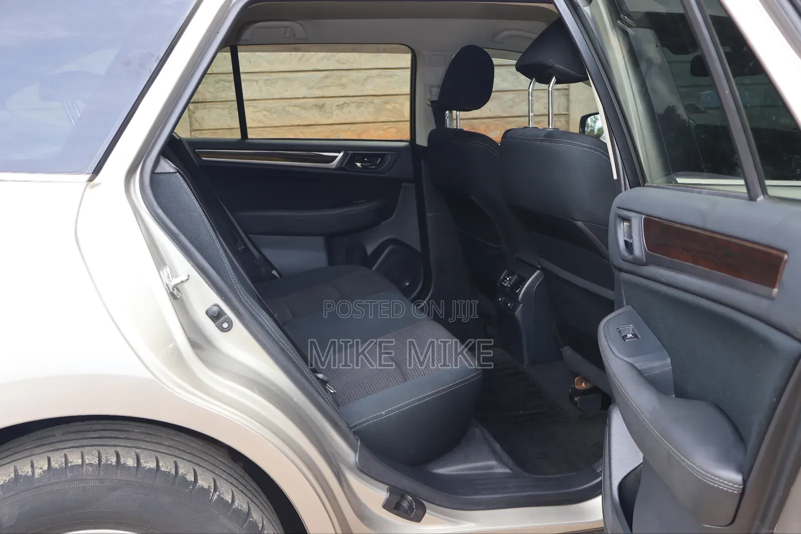 Subaru Outback 2.5i AWD 2016 Gold
