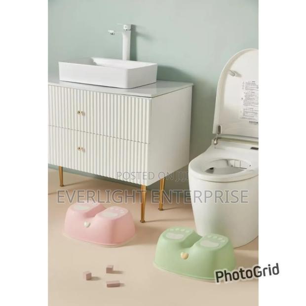 New Design Toilet Feet Stool