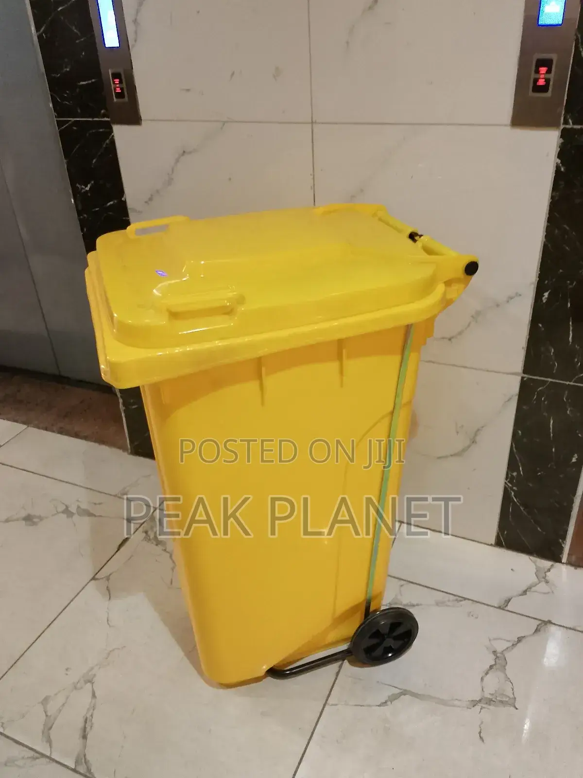 Durable 240l Dustbin With Wheels Lid