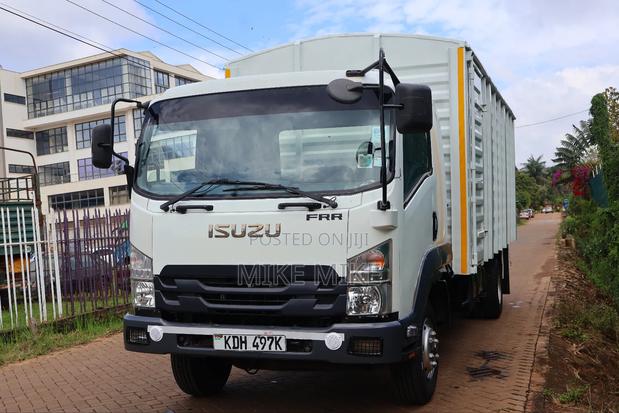Isuzu FRR 2022 White