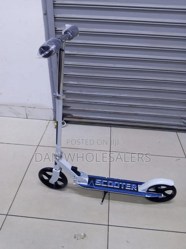 Kids Kick Scooter Strong Design - main view