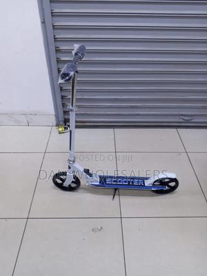 Two Wheel Kick Scooter - thumbnail 2