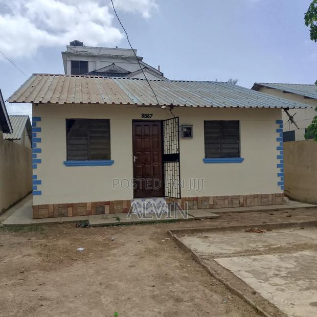 2bdrm Bungalow in Kiembeni Blue Est for rent
