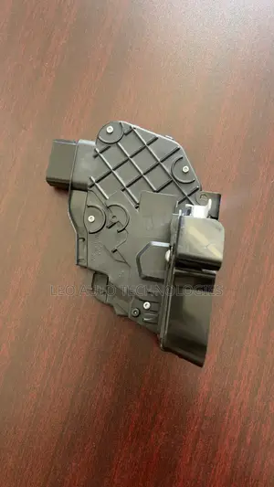 Door Latch for Land Rover Discovery 4