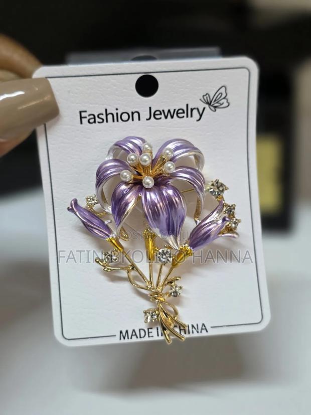 Purple Lady Brooches - main view