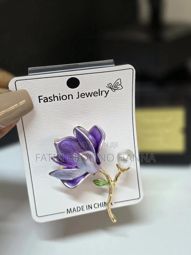 Purple Lady Brooches - thumbnail 2