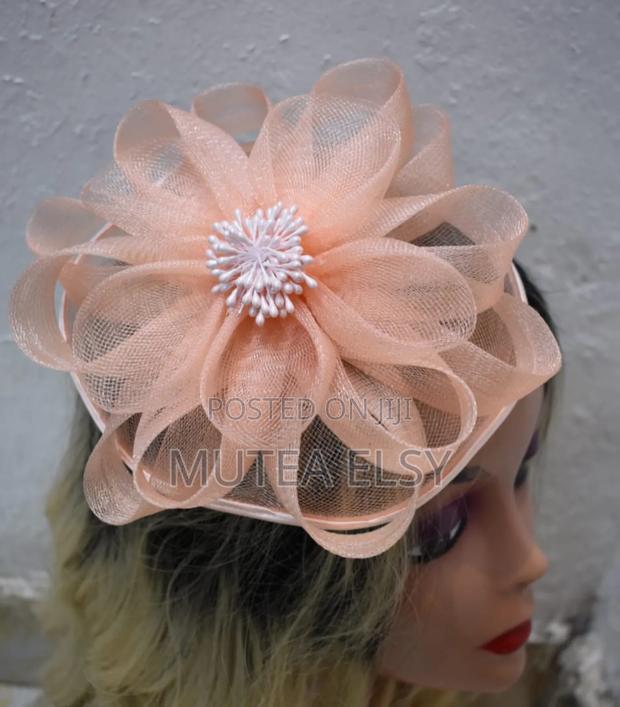 Multicoloured Globe Fascinators - thumbnail 8