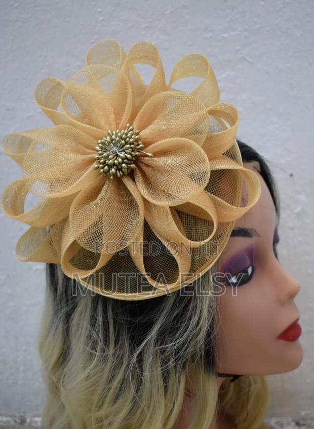 Multicoloured Globe Fascinators - thumbnail 9