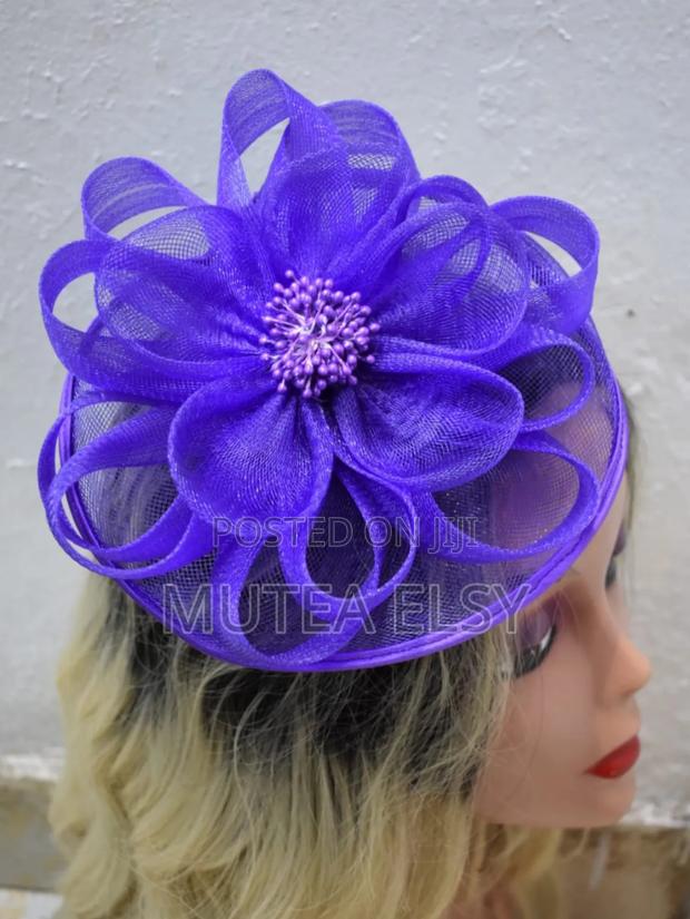 Multicoloured Globe Fascinators - thumbnail 10