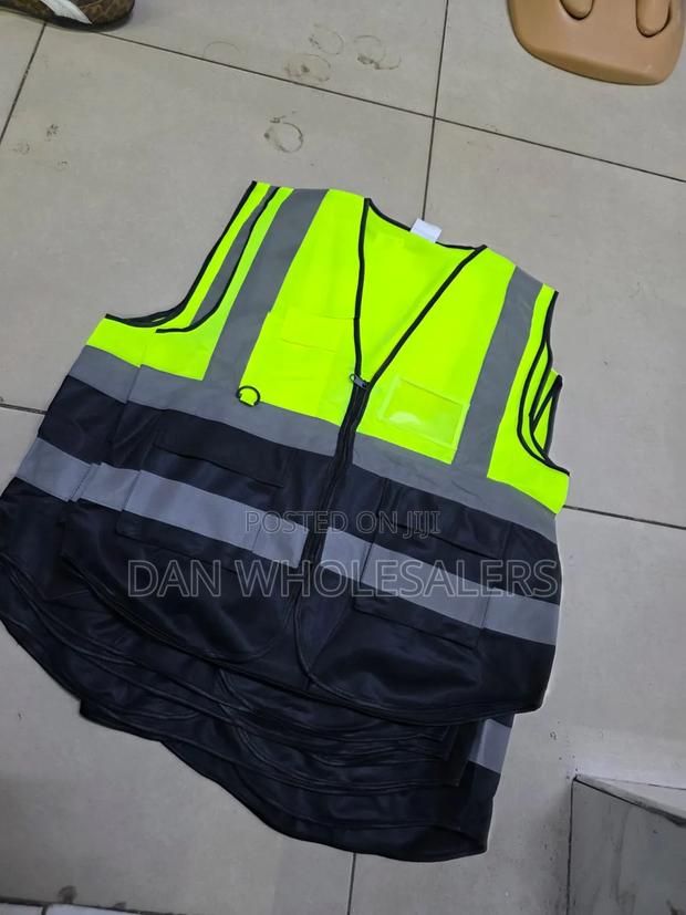 Executive Reflector/Reflector With Pockets Safety Gear - main view