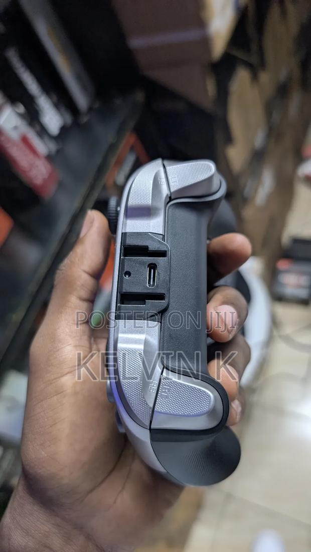 Easysmx X10 Hall Effect Controller for Pc,Nintendo and Mobile - thumbnail 5