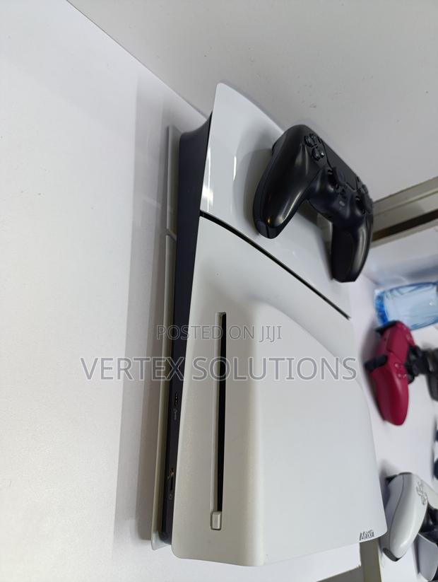 Play Station 5 Slim - main view