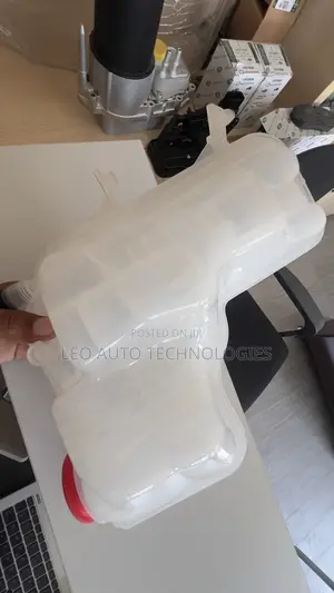 Expansion Tank for Land Rover Discovery and Range Rover