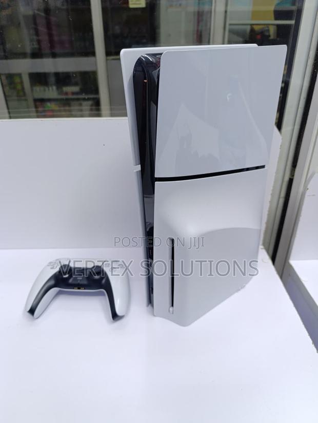 Play Station 5 Slim - main view