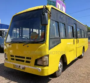 Isuzu NQR 2009 Yellow