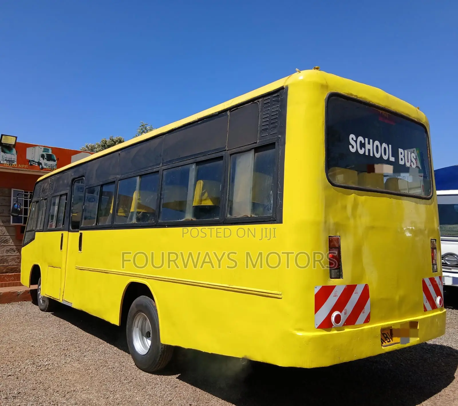 Isuzu NQR 2009 Yellow