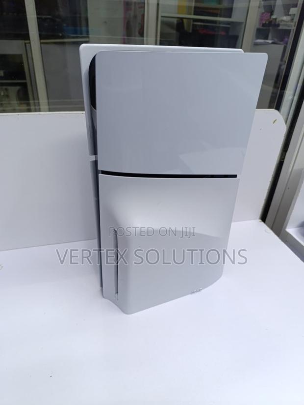 Play Station 5 Slim - main view